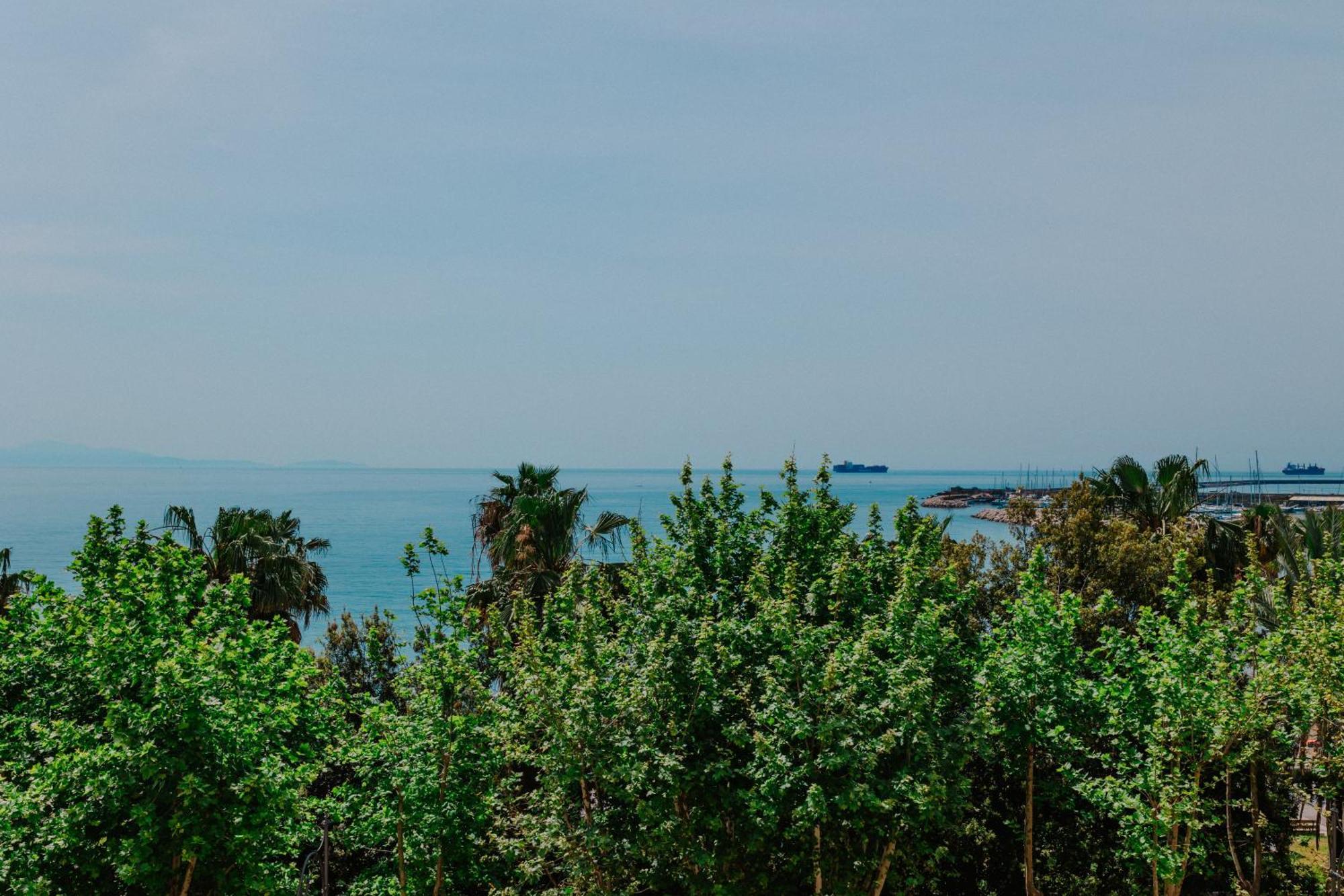 Blue Sea View Apartment Salerno Exterior photo