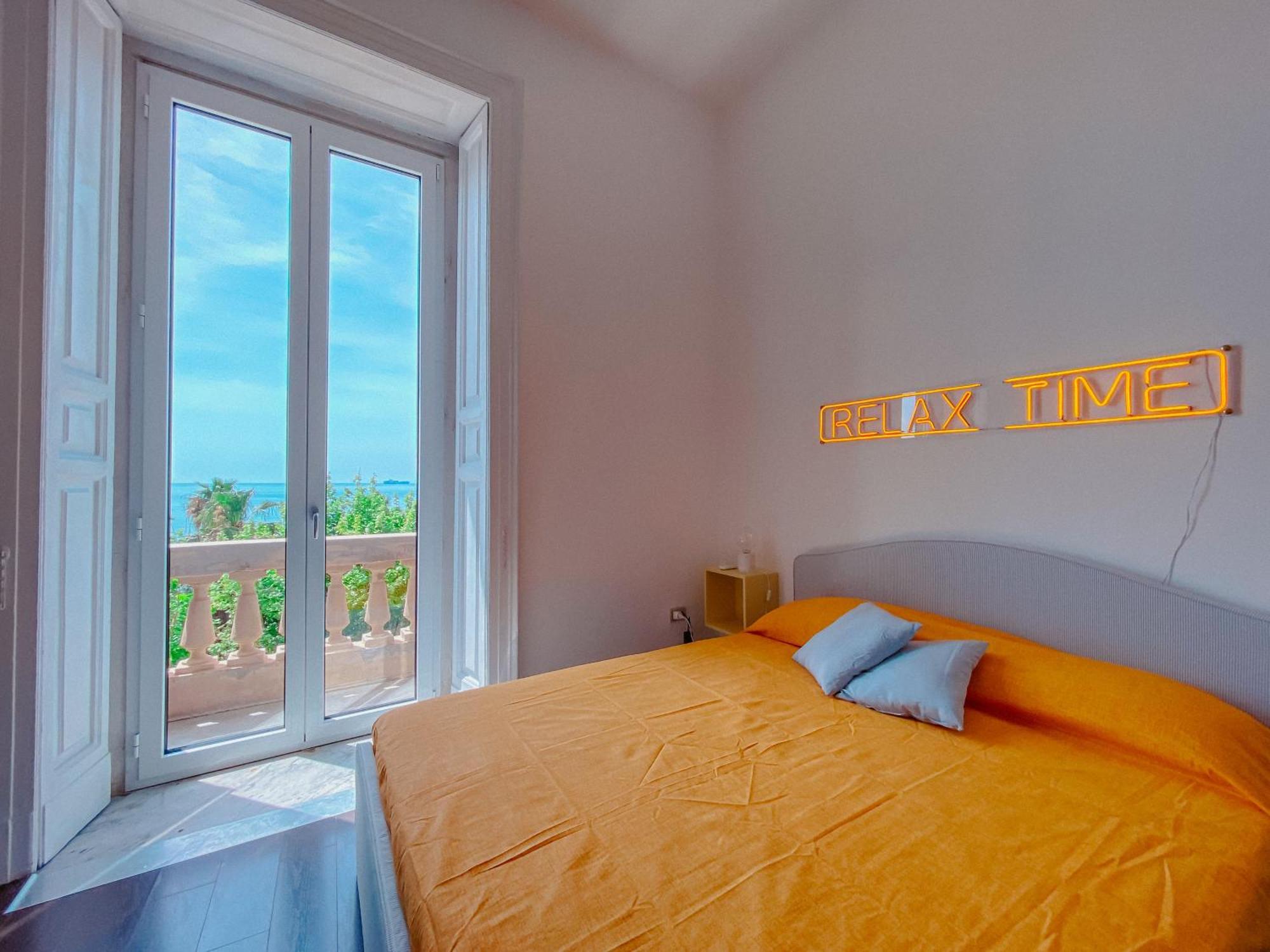 Blue Sea View Apartment Salerno Exterior photo